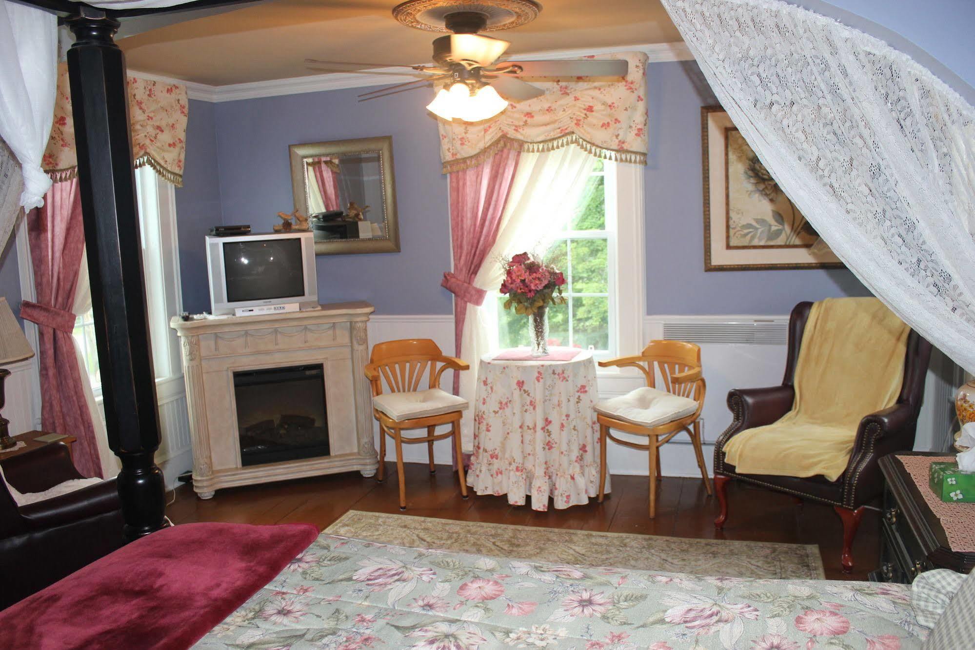 Bed and Breakfast Domaine Les Boises Lee Farm S.A Stanstead Exterior foto